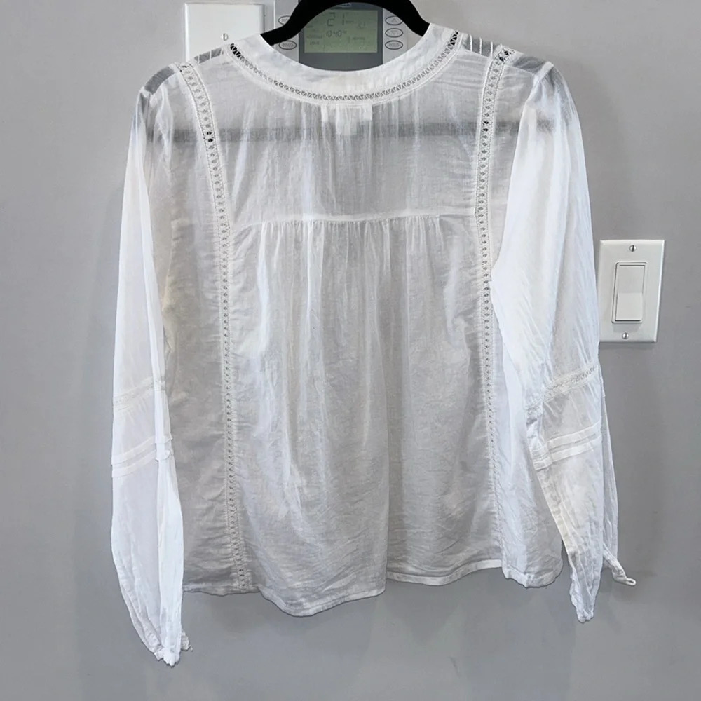 Velvet by Graham & Spencer Romy Boho Lace Top in White - Picture 9 of 10